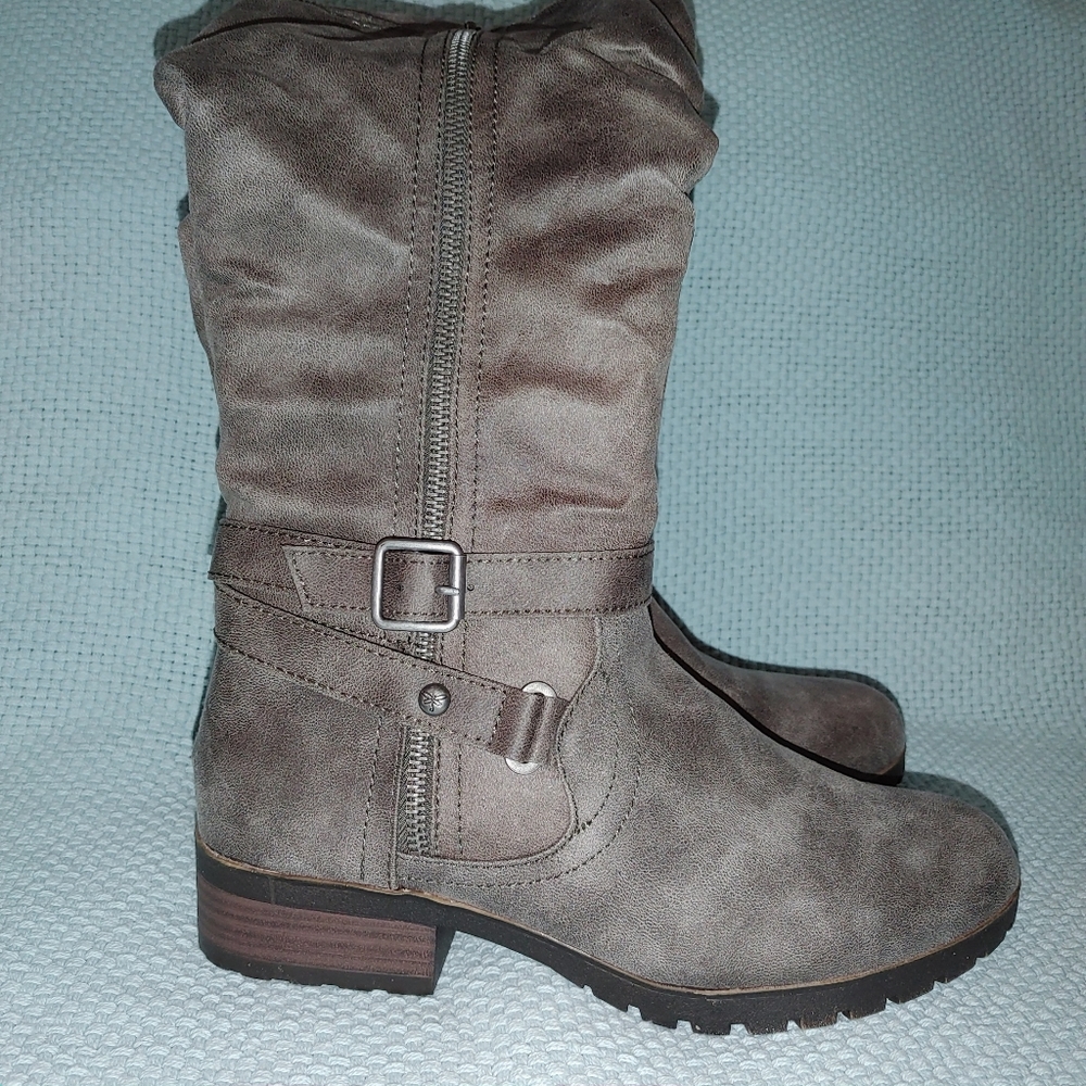 SO Boots Brand New - Picture 2 of 4